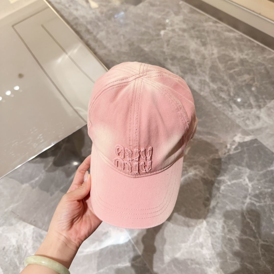 Miu Miu Caps